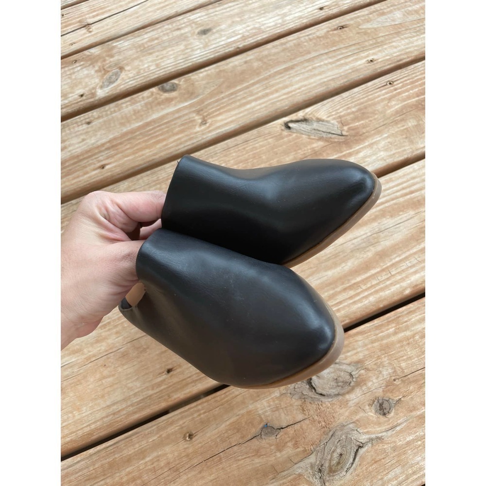 Universal Thi Goods Co. Women Black Heeled Mules Shoes Size 6.5 - Picture 3 of 6
